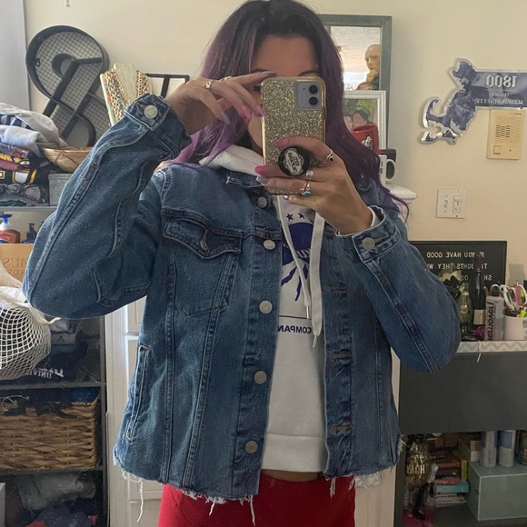 Cropped Gap Denim Jacket - Picture 1 of 3